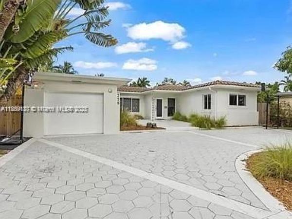 Normandy Golf Course, 235 Fairway Dr, Miami Beach, Florida 33141, image 1