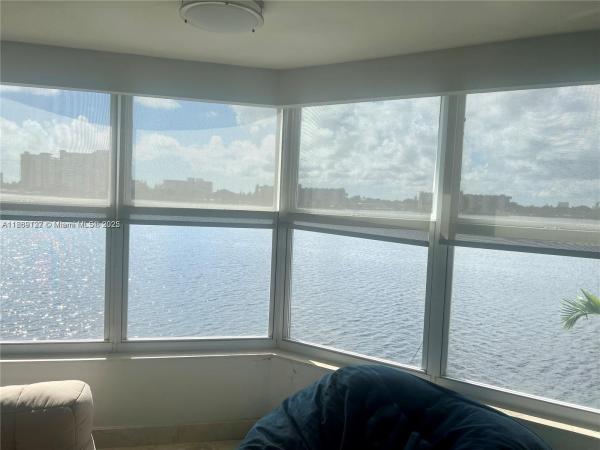 1100 NE 191 St 33, Unincorporated Dade County, Florida 33179, image 1