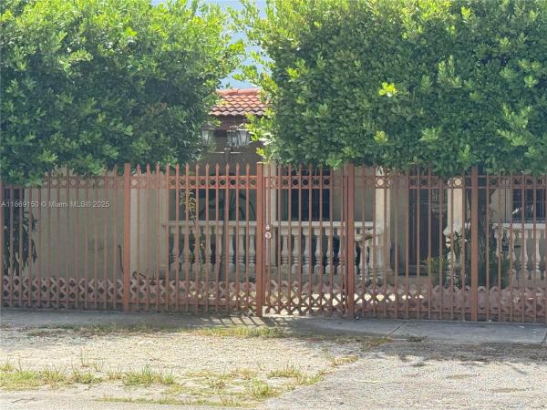 505 NW 117th St, Unincorporated Dade County, Florida 33168, image 1