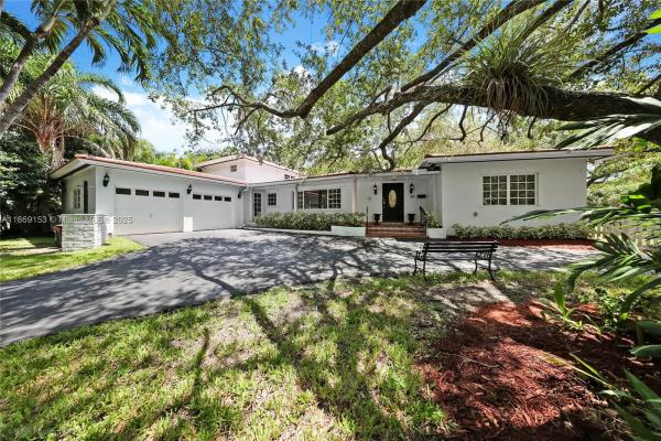 Riviera, 5209 Riviera Dr #1, Coral Gables, Florida 33146, image 1