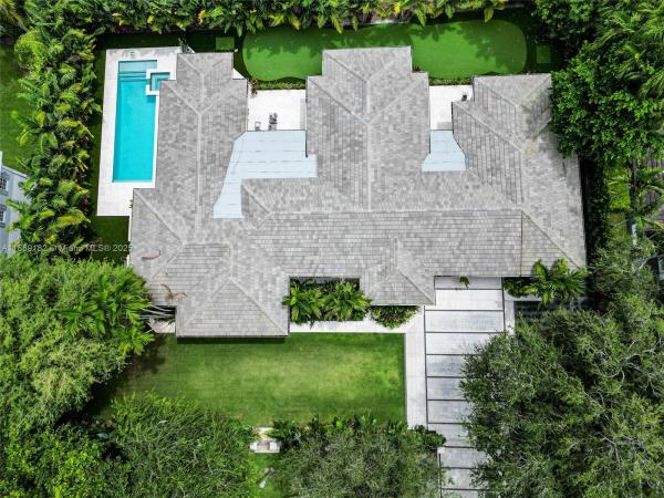 Coral Gables Country Club, 4144 Pinta Ct, Coral Gables, Florida 33146, image 2