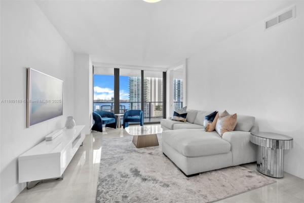 Paraiso Bay, 650 NE 32nd St #1402, Miami, Florida 33137, image 1