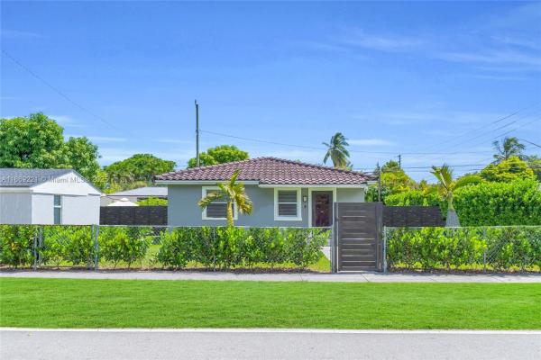 6490 SW 37th St, Miami, Florida 33155, image 1