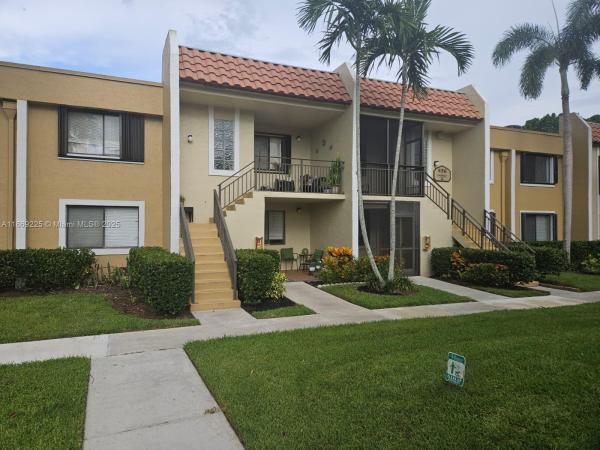 Weston Lakes 21, 436 Lakeview Dr #104, Weston, Florida 33326, image 1