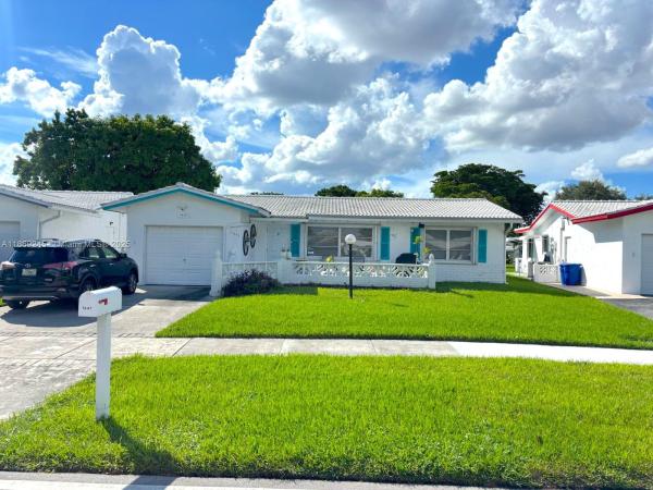 Lauderdale West, 1441 W Campanelli Dr, Plantation, Florida 33322, image 1