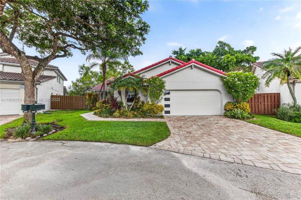 Patio Homes 1 At Country Isles, 2395 Tallahassee, Weston, Florida 33326, image 1