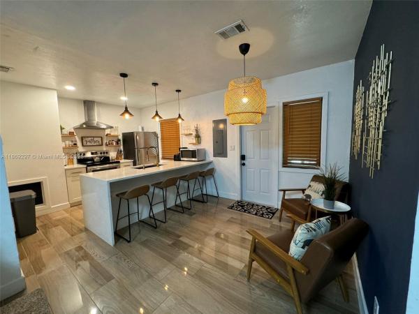 Croissant Park River, 207 SW 11th St, Fort Lauderdale, Florida 33315, image 1