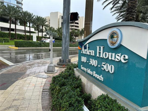 Arlen House East, 100 Bayview Dr 221, Sunny Isles Beach, Florida 33160, image 1