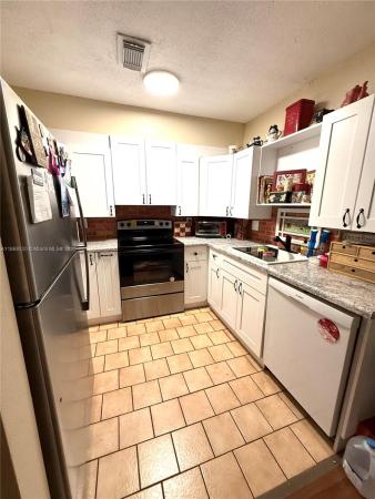 Sandpiper Point, 2111 N 14th Ave, Hollywood, Florida 33020, image 3