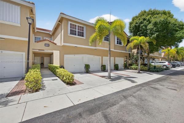 Tequesta Trace, 107 Lighthouse Cir #H, Tequesta, Florida 33469, image 1