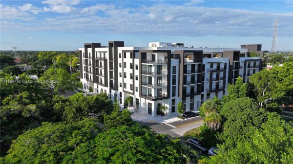 Vistas Palmetto Bay, 18300 SW 98th Ave #307, Palmetto Bay, Florida 33157, image 1