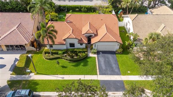 Fox Run At Jacaranda, 10900 NW 18th Ct, Plantation, Florida 33322, image 1
