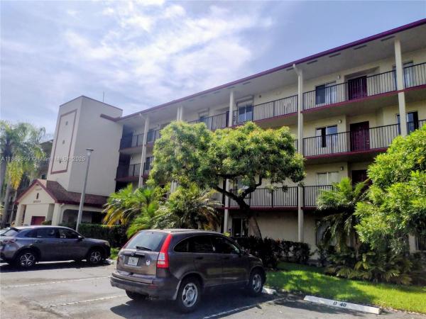 Garfield At Century Village, 12750 SW 15th St #409D, Pembroke Pines, Florida 33027, image 1