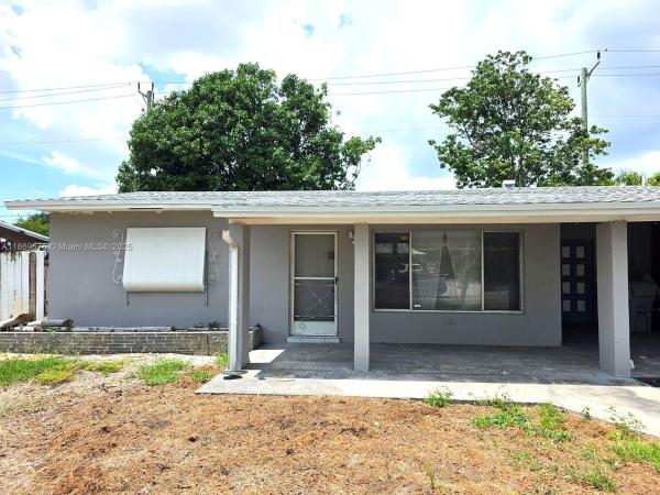 Cresthaven, 2911 NE 9th Ave, Pompano Beach, Florida 33064, image 1
