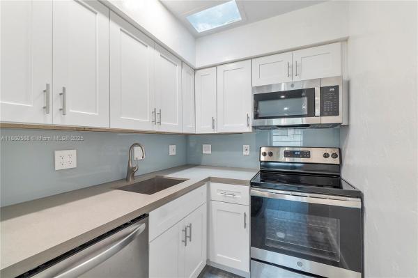 2901 Polk St #5, Hollywood, Florida 33020, image 1