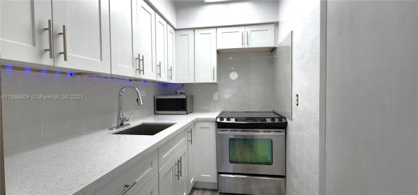 2901 Polk St #14, Hollywood, Florida 33020, image 1