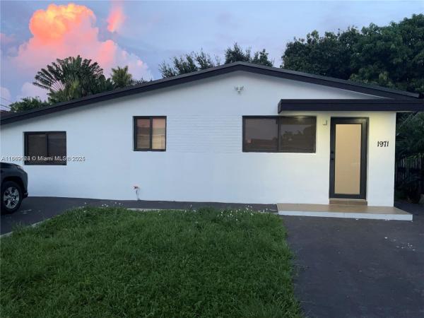 Hialeah Residential, 1971 W 2nd Ave, Hialeah, Florida 33010, image 1