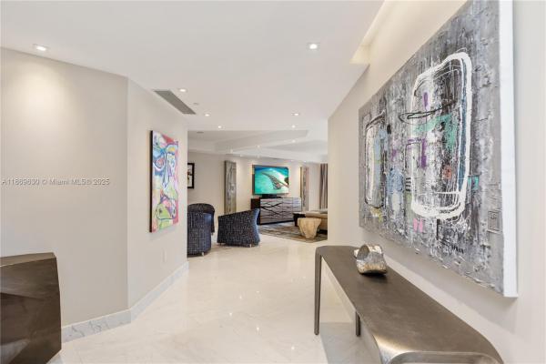 Villa Regina, Miami, Florida 33129, image 2