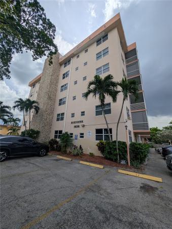 Dixiana, 1830 Dixieanna St #602, Hollywood, Florida 33020, image 1