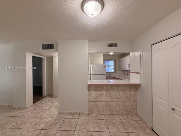210 Fontainebleau Blvd 210, Unincorporated Dade County, Florida 33174, image 1