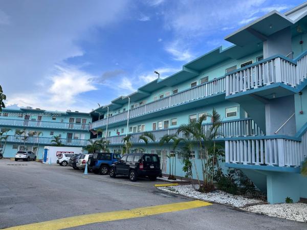 1501 NE Miami Gardens Dr 356, Miami, Florida 33179, image 1