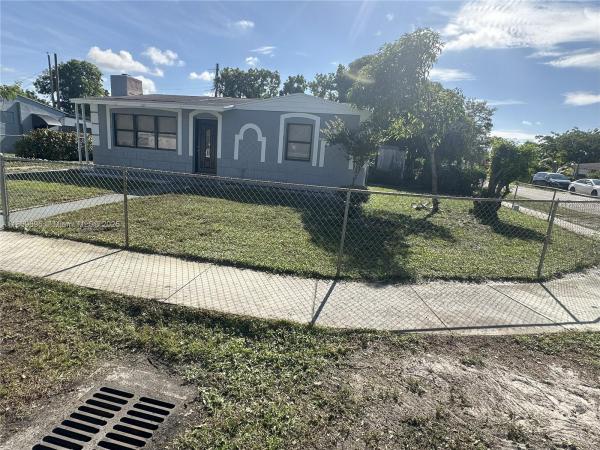 Golfview Heights, 2124 S Beech Rd, West Palm Beach, Florida 33409, image 1