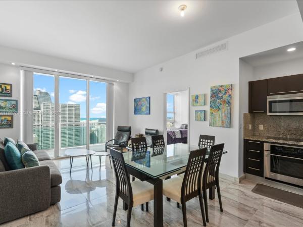 The Plaza On Brickell East, 950 Brickell Bay Dr. #5206, Miami, Florida 33131, image 1