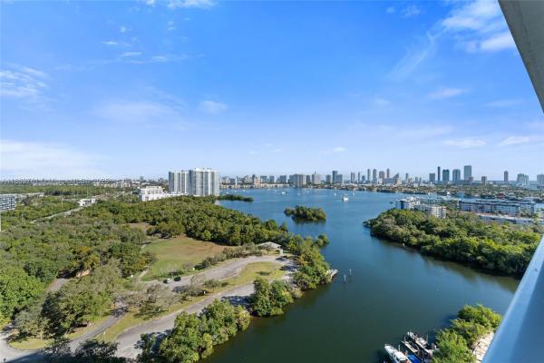 The Harbour North Tower, 16385 Biscayne Blvd #1901, North Miami Beach, Florida 33160, image 1