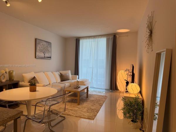 Latitude On The River, 185 SW 7th St 2808, Miami, Florida 33130, image 1