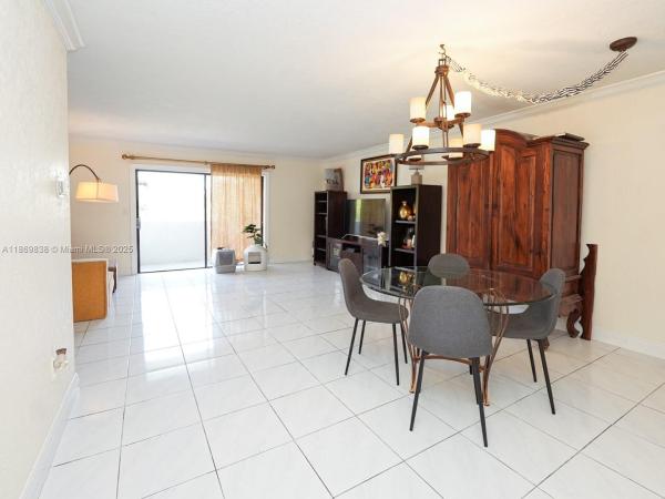 Normandy Shores Yacht & Country Club, 130 S Shore Dr #3C, Miami Beach, Florida 33141, image 1