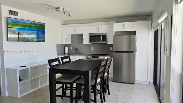 Chateau Demer, 3215 N Ocean Dr #302, Hollywood, Florida 33019, image 3