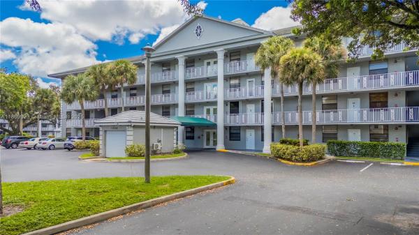 Whitehall Of Pine Island Ridge, 1506 Whitehall Dr #101, Davie, Florida 33324, image 1