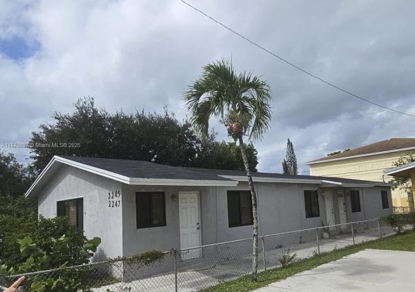 Liberia, 2245 Freedom St #2, Hollywood, Florida 33020, image 1