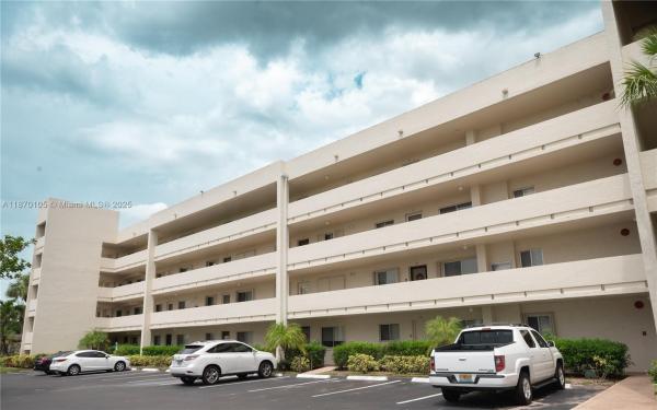 Barrington At Poinciana Place, 3178 Via Poinciana #303, Lake Worth Beach, Florida 33467, image 1