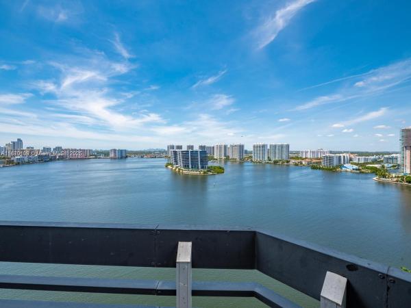 Mystic Pointe Tower 200, 19101 NE 36 Ct 2501, Aventura, Florida 33180, image 1