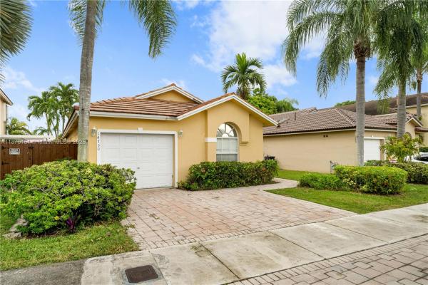 Victoria Parc, 14750 SW 156th Ave, Country Walk, Florida 33196, image 3