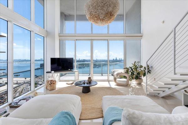 Ten Museum Park Residential, 1040 Biscayne Blvd 2904, Miami, Florida 33132, image 1