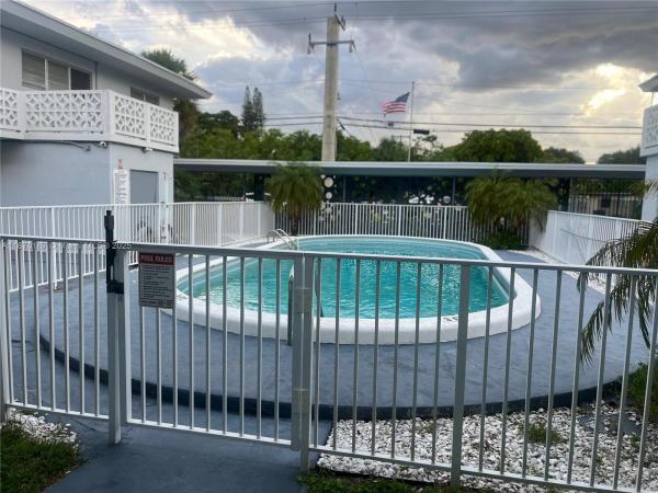 Casa Biscayne, 12665 NE 16 Ave 8, North Miami, Florida 33161, image 1