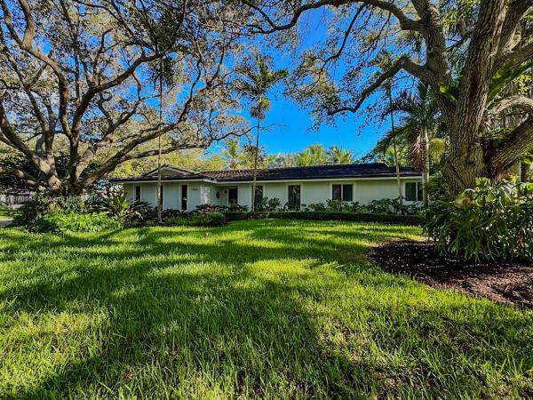 Hillary Estates, 7585 SW 163rd St, Palmetto Bay, Florida 33157, image 1
