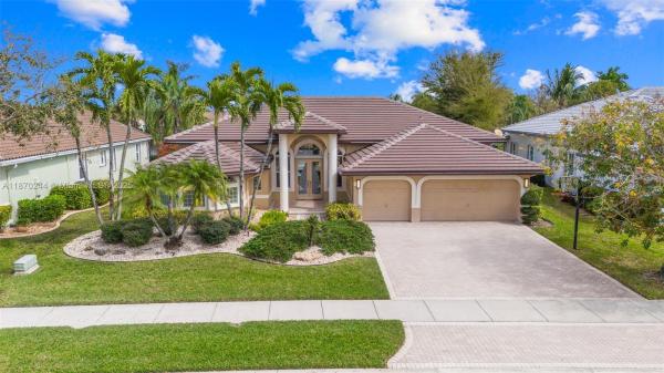 Kensington Glen, 5135 Kensington Cir, Coral Springs, Florida 33076, image 1