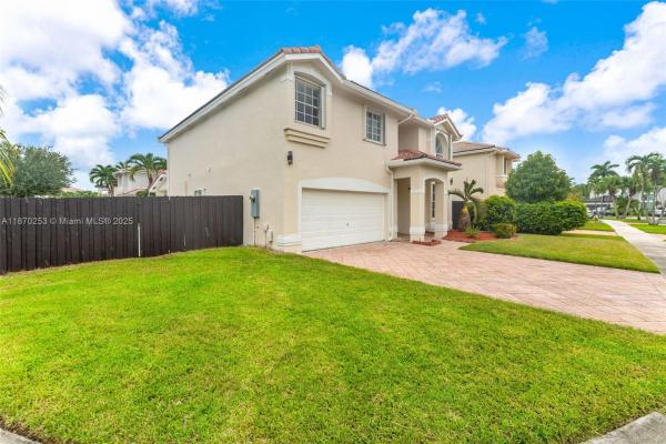 The Mansions, 16575 SW 101st Ter, The Hammocks, Florida 33196, image 3