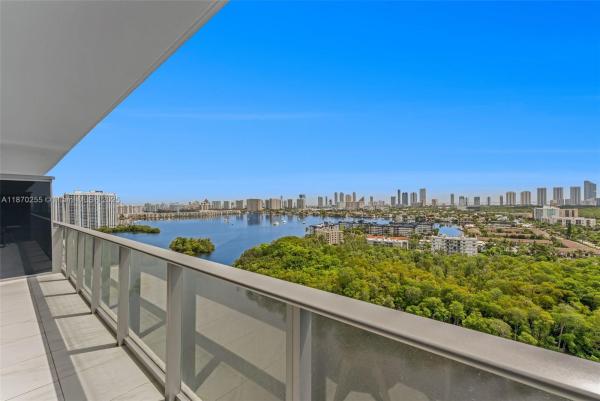 The Harbour South Tower, 16385 Biscayne Blvd 1819, North Miami Beach, Florida 33160, image 1