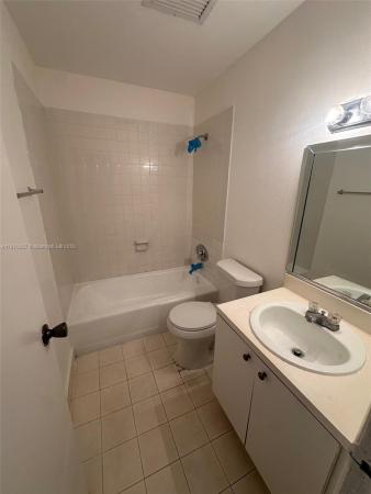 Venetian Gardens At Country Club Of Miami, 17911 NW 68th Ave #N-206, Hialeah, Florida 33015, image 3