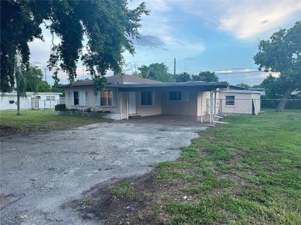 Hollywood Pines, 6112 Mayo St, Hollywood, Florida 33023, image 2