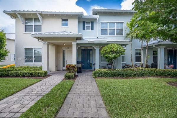 Parkview At Hillcrest, 5180 Eucalyptus Dr #3, Hollywood, Florida 33021, image 1
