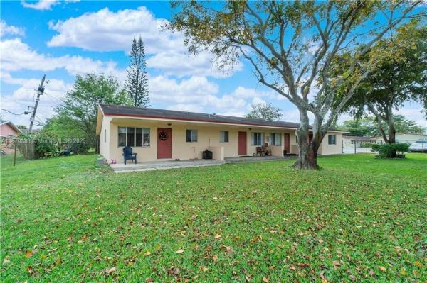 Hollywood No HOA, 7381 NW 37th St #1-4, Hollywood, Florida 33024, image 3
