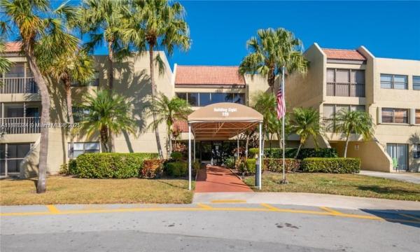 Racquet Club At Bonaventure, 220 Lakeview Dr #307, Weston, Florida 33326, image 1