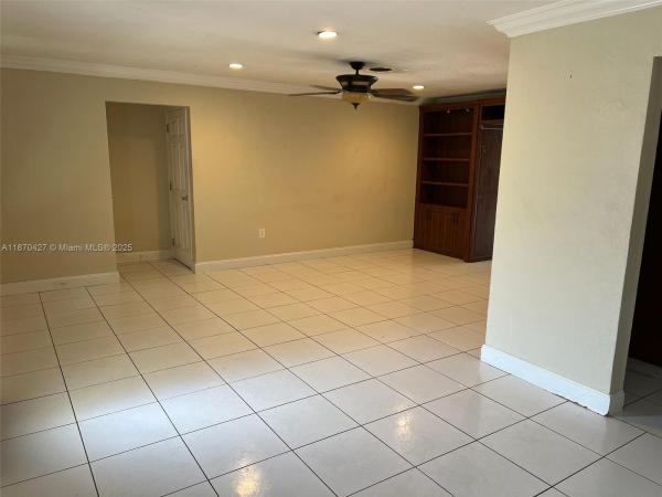 Driftwood Plaza, 6321 Farragut St, Hollywood, Florida 33024, image 2
