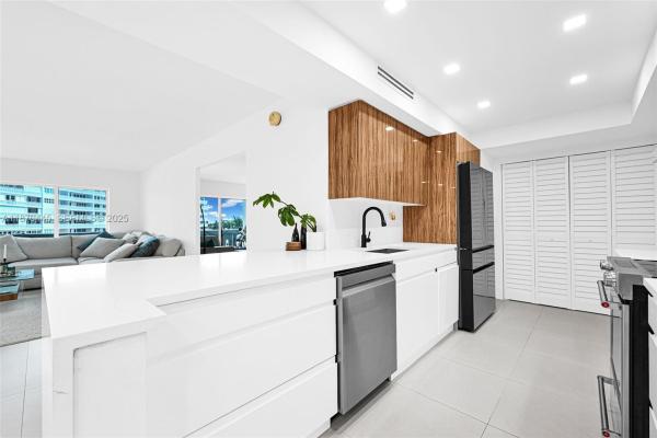 Sky Harbour East, 2100 S Ocean Dr #3CD, Fort Lauderdale, Florida 33316, image 1