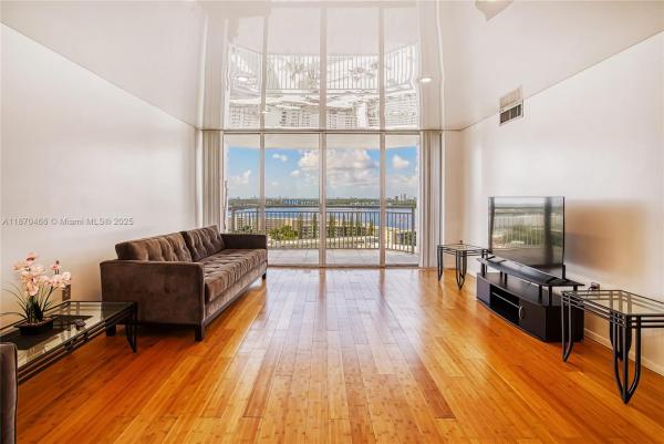 Del Prado, 18021 Biscayne Blvd 1604-2, Aventura, Florida 33160, image 1